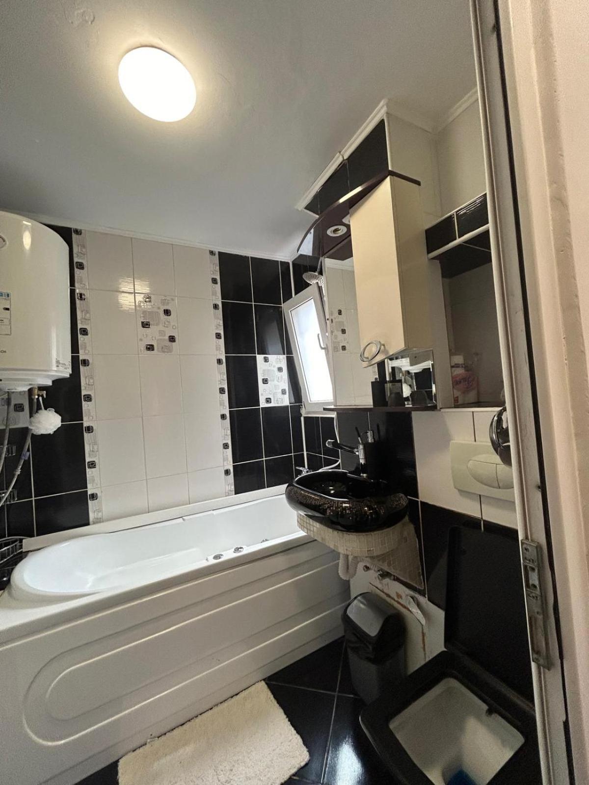 Rbg Apartament Bukarest Exteriör bild